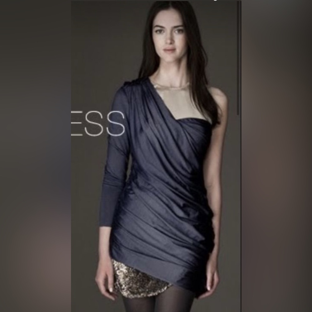 Elegant Navy Blue One-Shoulder Dress